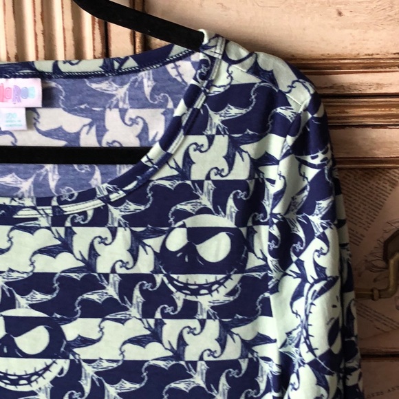 ♦️2/$30 Disney Villains Jack Gigi LuLaRoe Top - Picture 2 of 7